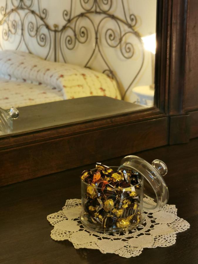 L'Albero Del Cioccolato Bed and Breakfast Pigna Eksteriør billede